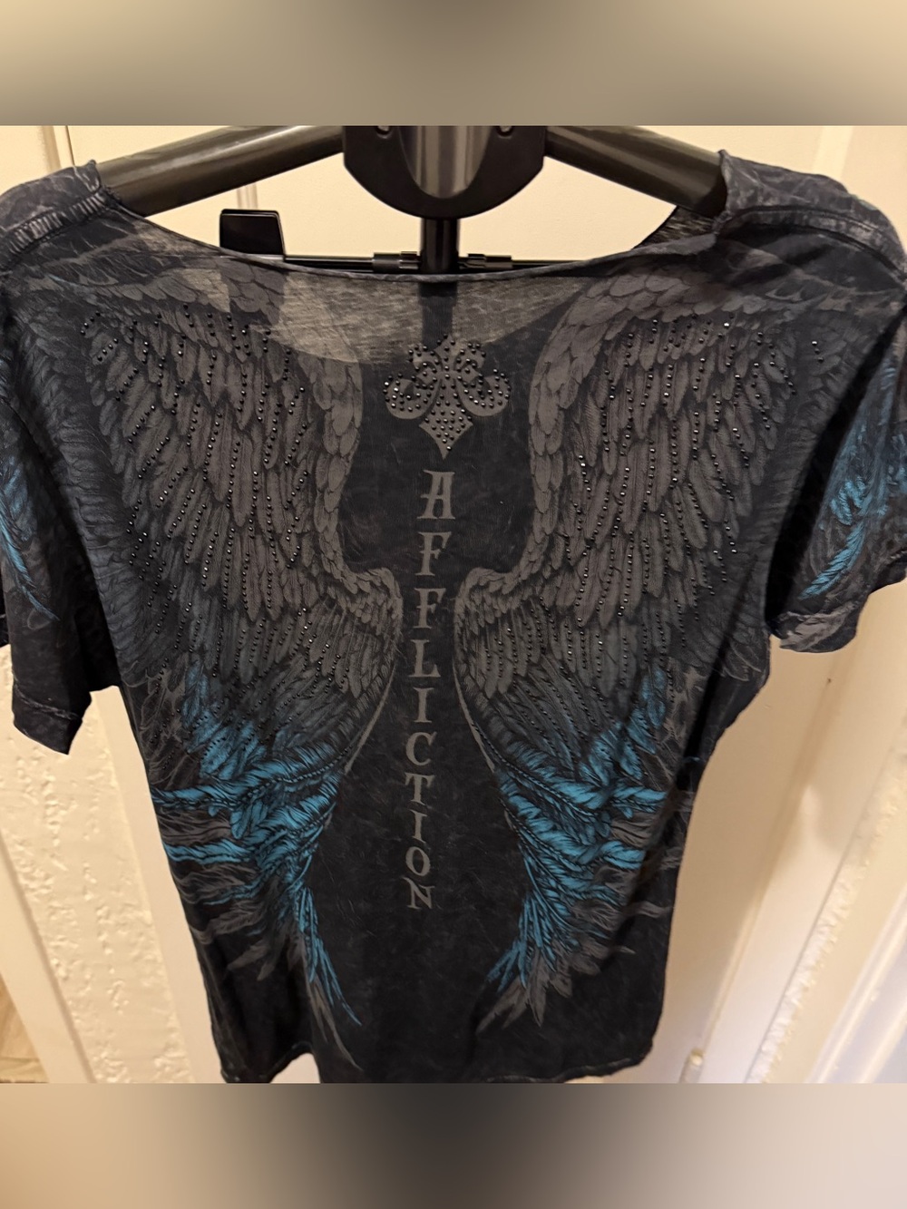 Affliction womens Black & Blue Wing Graphic Tee